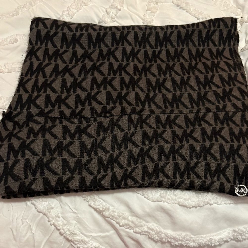 Michael Kors Black and Gray Logo Scarf